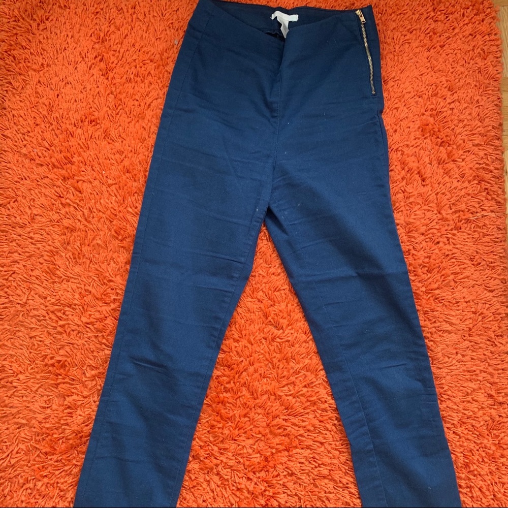 Navy cropped pants